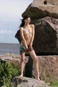 Anais - Girl on the rocks -o7lph8x5xy.jpg