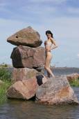 Anais-Girl-on-the-rocks--t7lphjml4v.jpg