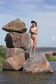 Anais - Girl on the rocks -y7lphjka3u.jpg