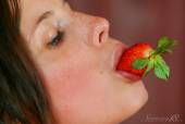 Anoushka E - Strawberry -17ls1b4xac.jpg