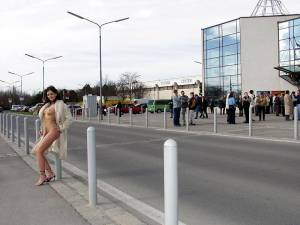 Nude In Public 1st Series-i7l41jbipx.jpg