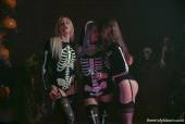 Emily Bloom & Ashleyy Cali - Skeletons -27mdicwu03.jpg