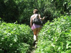 Jenny-and-the-stranger-in-the-woods-x26-p7l87sipbs.jpg