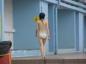 Amateur Beach Girl Takes Off The Bikini [x142]-k7lnj433c0.jpg
