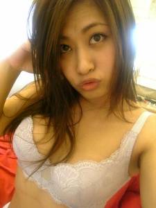 Pretty Asian Amateur [x29]57mirdsxrb.jpg