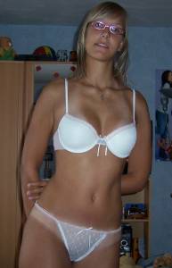 Tall sexy amateur with glasses [x34]-v7m2c6e42z.jpg