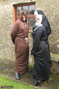 Nuns blowjobs in the monasterym7m29if0rj.jpg