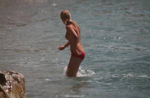 Croatian Topless Beach [x74]-v7m2qehx6h.jpg