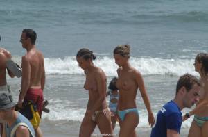 Croatian-Topless-Beach-%5Bx74%5D-c7m2qe8oq0.jpg