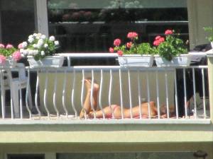 Balcony Topless Teen Spy [x7]-f7m2obpfjs.jpg
