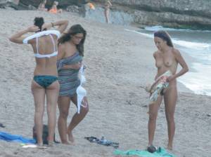 Beach Candid Voyeur Spy of Teens on Nude Beach [x91]-j7m2tdv43v.jpg