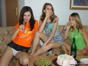 XXX-Lesbian-Teens-Homemade-Party-q7m4b6tznj.jpg
