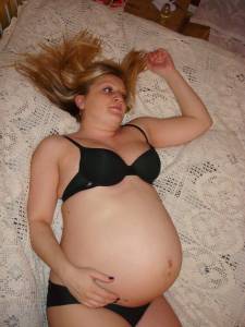 Awesome Pregnant Amateur Larisa-f7m4nghylo.jpg