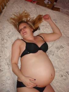 Awesome Pregnant Amateur Larisa-h7m4ngi7rx.jpg