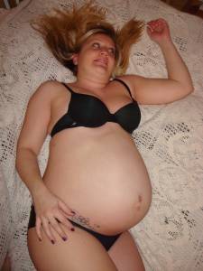 Awesome Pregnant Amateur Larisa-e7m4ng1kng.jpg