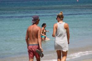 Greek Beach Voyeur Naxos Candid Spy 4-07m5ubt1um.jpg