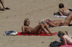 Barcelona 2 - Candid Beach Voyeur Spying-e7m5wfprqt.jpg