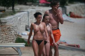 Spying topless girlfriends beach voyeur-r7m5vmpk5z.jpg