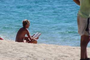 Greek Beach Voyeur Naxos Candid Spy 2-r7m5t8xgy0.jpg