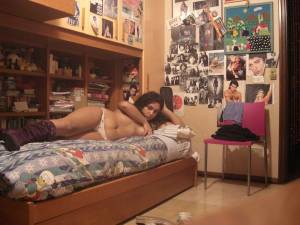 Italian amateur girl selfshot in bedroom [x19]-c7m66vtvub.jpg