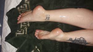 Inked girlfriend perfect feet [x79]n7m66wlhwg.jpg