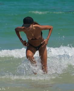 Patricia Contreras Topless On The Beach In Miami-u7m672gnju.jpg