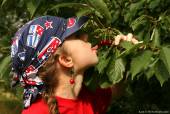 Milena Angel as Kate - She goes on a wild berry-picking trip - WeAreHairy-17m7r4bg5k.jpg