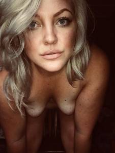 Sexy Blonde MILF Masturbation [x104]-17m859ezua.jpg