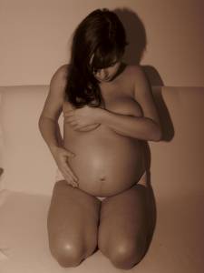 Pregnant Renata x91-j7m84hfyin.jpg