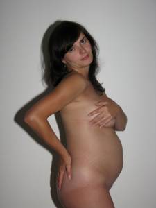 Pregnant Renata x91-s7m84gpydo.jpg