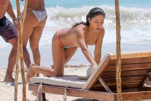 Arianny Celeste Topless On The Beach In Mexico-g7m8lktwtd.jpg