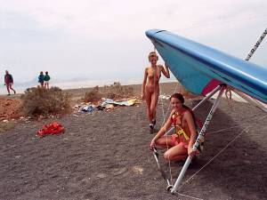 Jindra and Kristyna-Set.1_On.the.top.of.a.hill.on.the.Canary.Islands-o7m8nf9aen.jpg