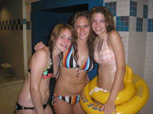 Geile-Amateur-Teenager-Lesbians-%5Bx30%5D-z7m8qtbmej.jpg