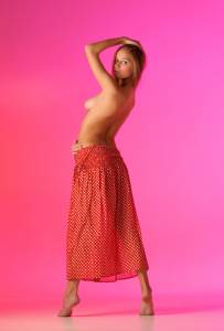 Young Girl Liana - Under a Summer Dress [x153]-o7m9jvpcax.jpg