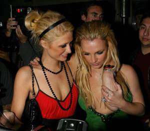 Britney-Spears-Boobs-Pussy-No-Panties-q7mjg1b6cf.jpg