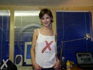 Skinny girl undresses in Hungarian shop (x81)x7mj3r7tn7.jpg