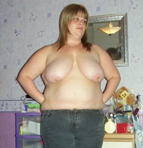 Fat amateur slut. Private pics exposed -s7mjxpjml4.jpg