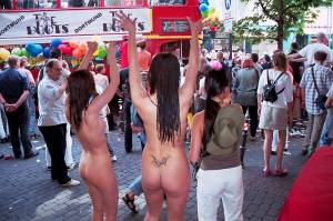 Andrea and Kristyna - Nude in Public-t7mlspkm3j.jpg