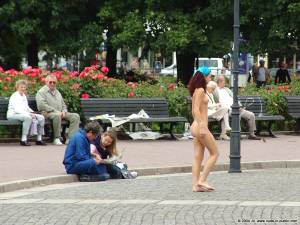 Andrea R - Nude in public-v7mlttli1m.jpg