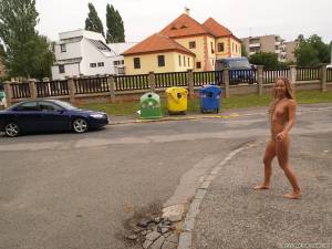 Eva A - Nude in public-p7mlu5uop1.jpg