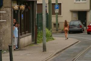 Dagmar K- Naked in Public-w7mlt5lnfi.jpg