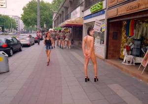 Andrea and Kristyna - Nude in Publicr7mls9acbr.jpg
