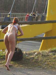 Zuzana M - Nude in public-q7mnievrzl.jpg