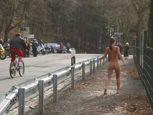 Zuzana M - Nude in public-a7mniealuc.jpg