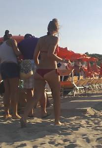 Beach Candid Bikini Italy - dato che ce ne son troppi in giro!!47mo0x1aqo.jpg