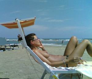 Beach-Candid-Bikini-Italy-dato-che-ce-ne-son-troppi-in-giro%21%21-17mo1cu7bc.jpg