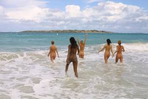 Nude Beach Girls x110-y7mopcsreh.jpg