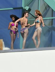 Bella Thorne â€“ wearing a bikini in Malibu 18.08.14-n7mrcigdqn.jpg
