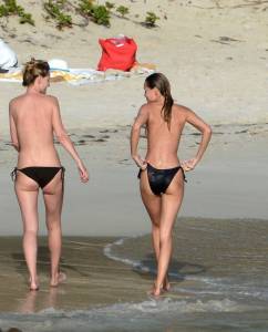 Edita Vilkeviciute â€“ Naked Beach Candids in St. Barts77mr5lnot4.jpg