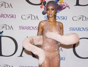 Rihanna See Throu Candids â€“ 2014 CFDA Fashion Awards in New York-s7mr3t6yui.jpg